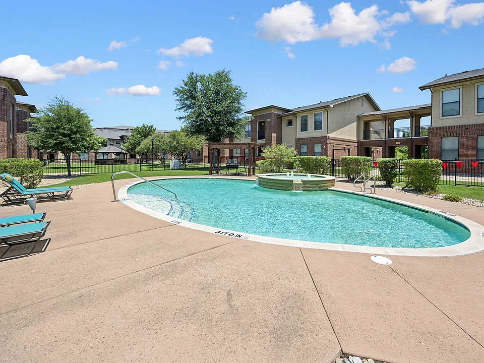 Magnolia Trace