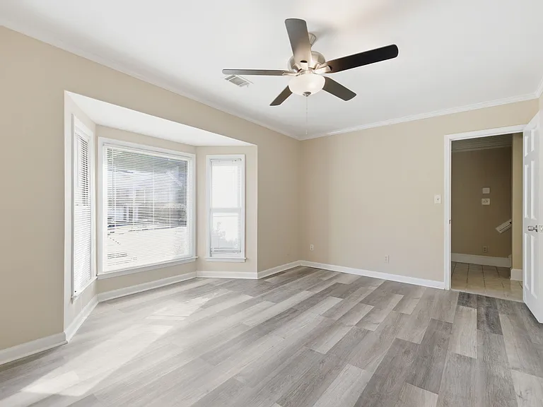 320 Forestgate Ct — Photo 25