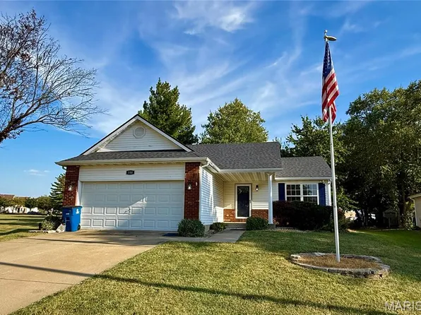 100 Bayhill Blvd, Glen Carbon, IL 62034