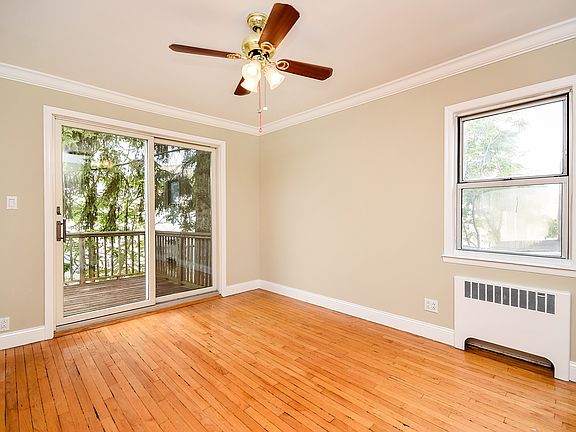 5th image of 69 Delano Ave