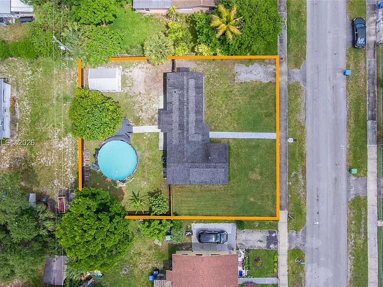 20440 NW 20th Ct — Photo 7
