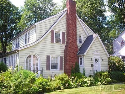 1st image of 203 Davis Ave