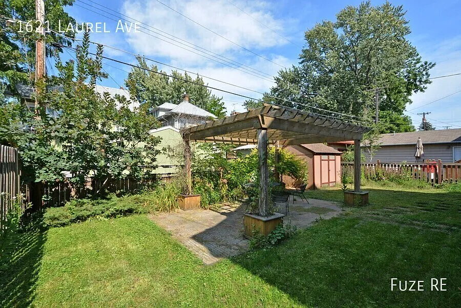 Charming 4BR Duplex in Merriam Park - Available 9/11! — Photo 3