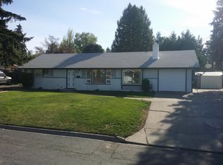11 Belgold Dr, Yakima, WA 98902