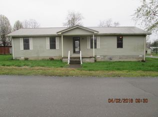 226 Christian St, Drakesboro, KY 42337