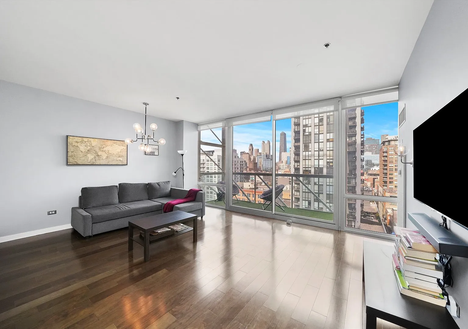 2 bed, $4,000 — Photo 2