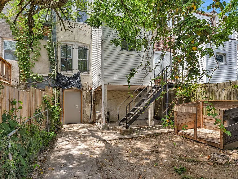 405 N Edgewood St — Photo 22