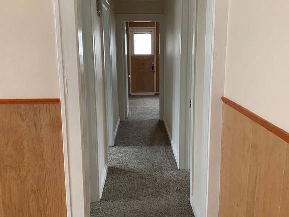 5th image of 1187 Plainfield Rd