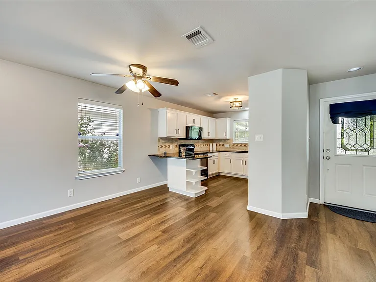 710 Craters Of The Moon Blvd — Photo 12