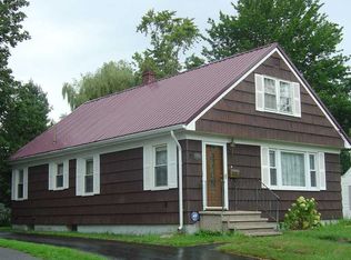 90 Edwards St, Portland, ME 04102