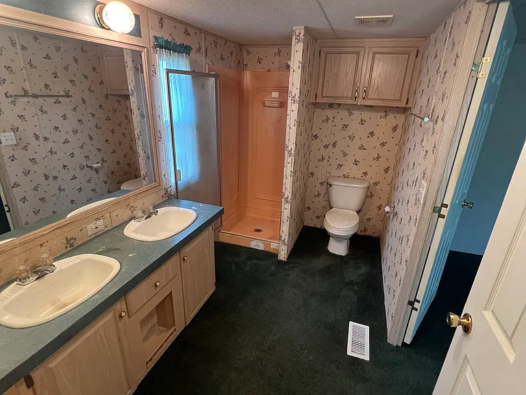 2025 Crestview Ct — Photo 22