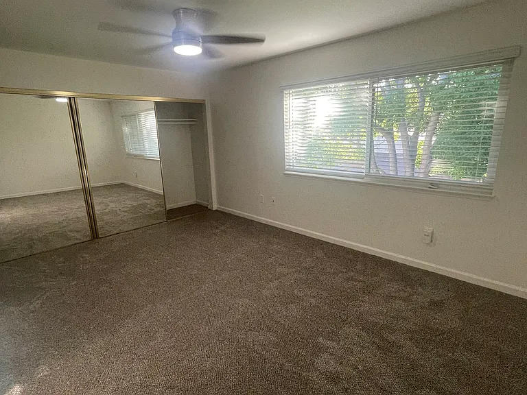 17330 Ruette Abeto — Photo 19