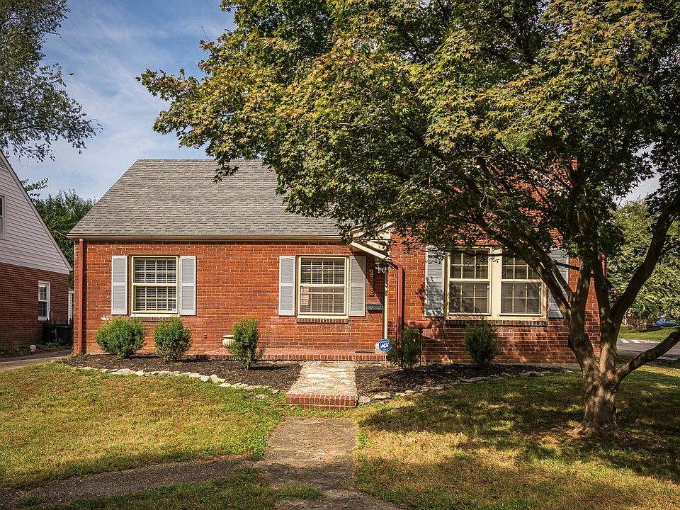 1st image of 2533 Clarendon Ave