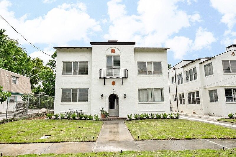 1st image of 718 E Harwood St APT 1