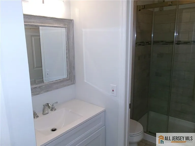 4261 Bayberry Ct — Photo 18
