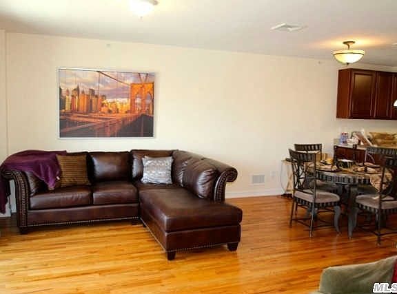 4th image of 10208 Rockaway Beach Blvd #2B