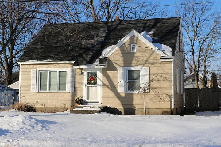 1st image of 3257 Earle Ave SW