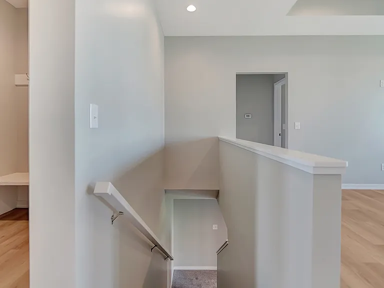 8926 S 42nd St — Photo 34