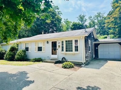 27 Main St, Riverside, RI, 02915