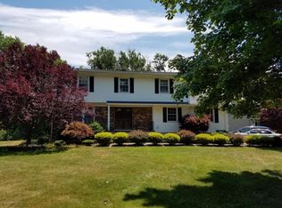 2 Princeton Dr, Manalapan, NJ 07726