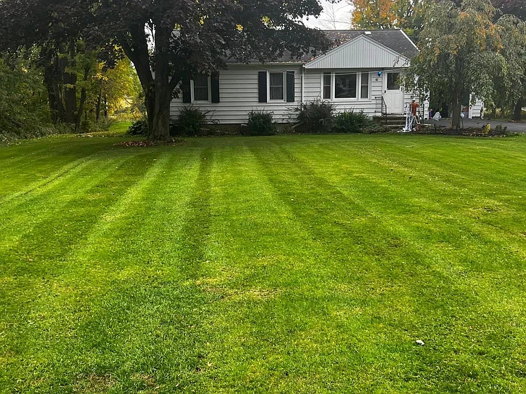 38 West Ave — Photo 5