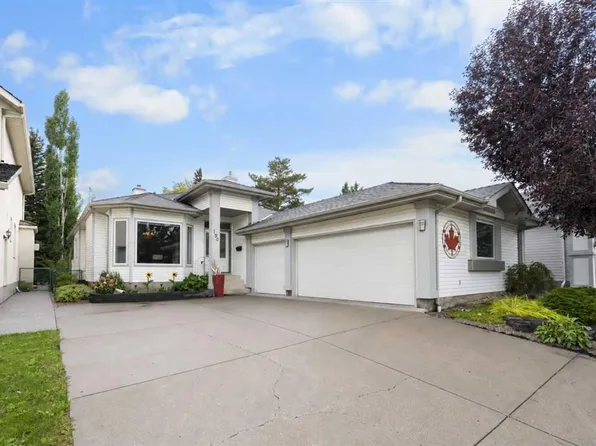 190 E Woodpark Cir SW, Calgary, AB T2W 6G1