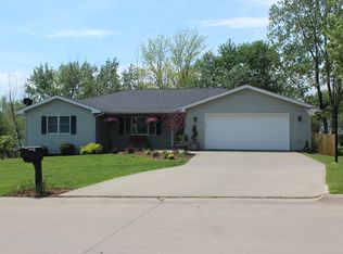 1606 Dogwood Dr, Fairfield, IA 52556
