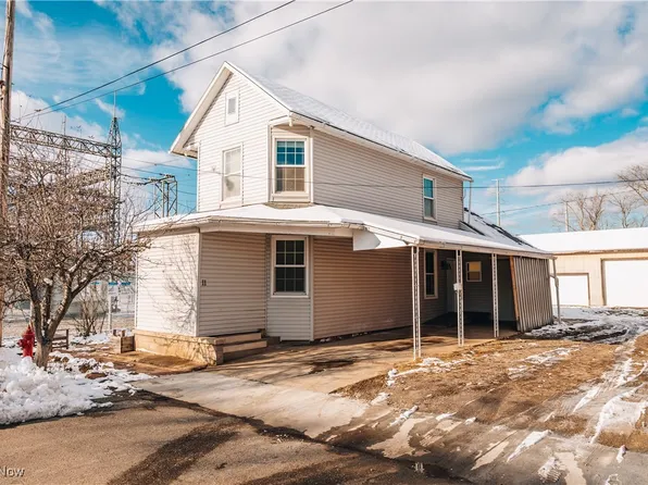 11 Sherman St, Dennison, OH 44621