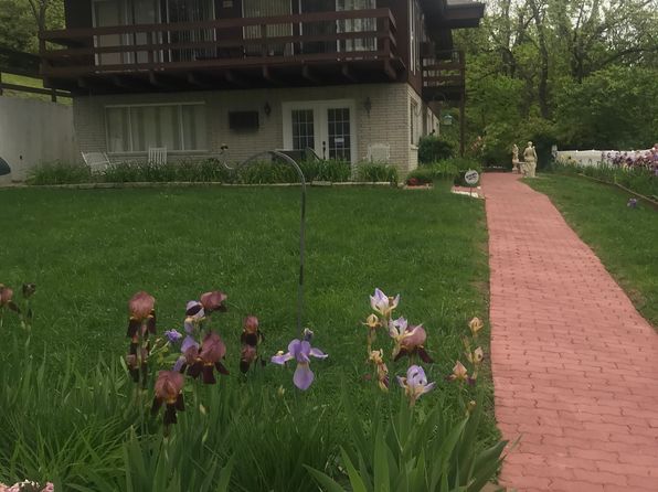 5633 Happy Hollow Rd
