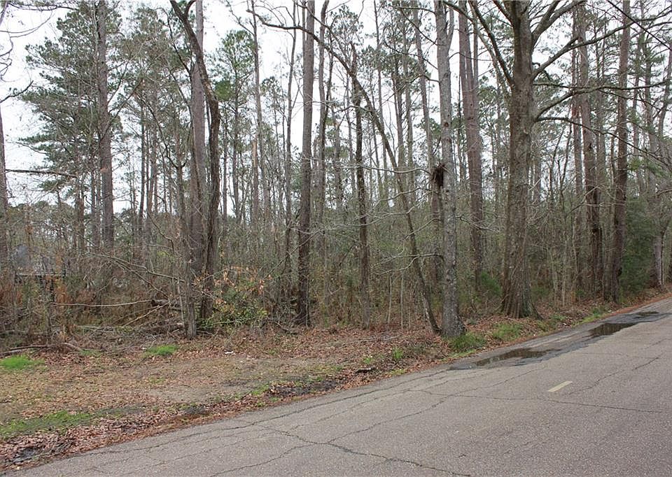 2nd image of 41144 Bush Ln