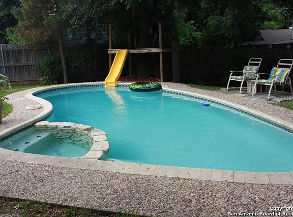 3rd image of 4807 Sierra Madre Dr