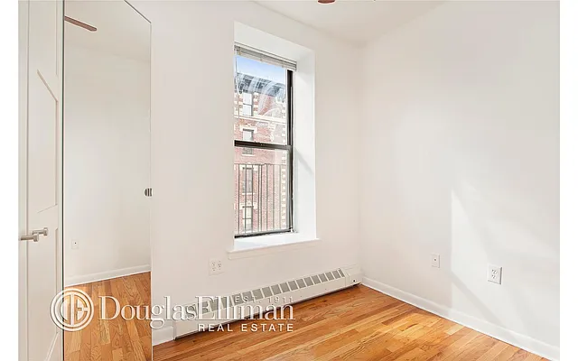 Sold by Douglas Elliman | media 21