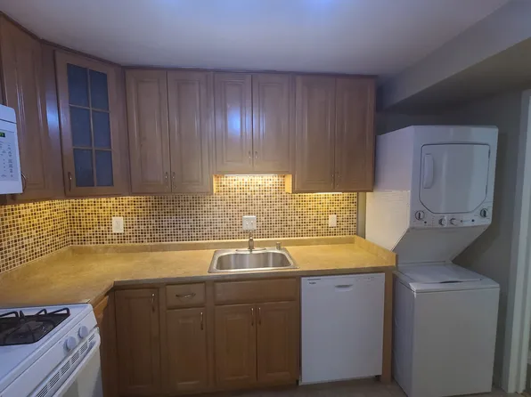 11841 Shire Ct APT 22, Reston, VA 20191