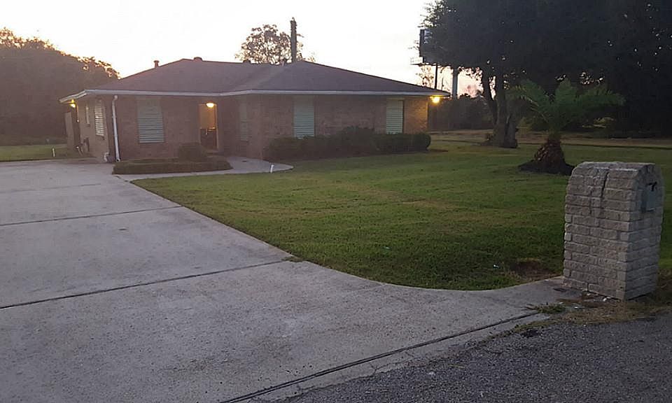 1st image of 6815 Concord Dr