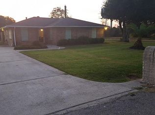 6815 Concord Dr, Hitchcock, TX 77563