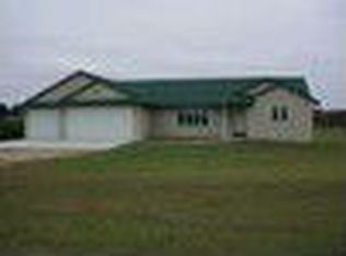 N2775 Pioneer Rd, Clintonville, WI 54929