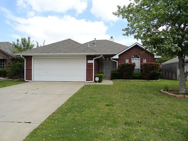 1st image of 13024 Maple Leaf Dr
