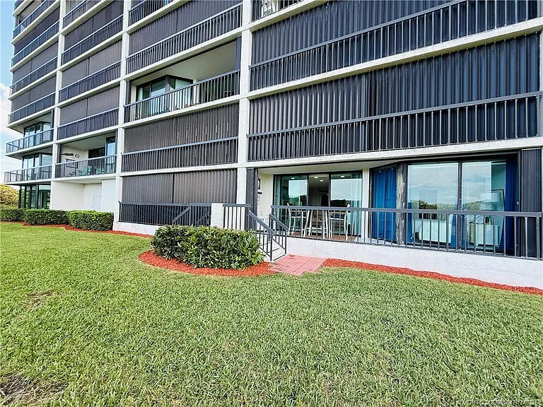 8800 S Ocean Dr #102 — Photo 84