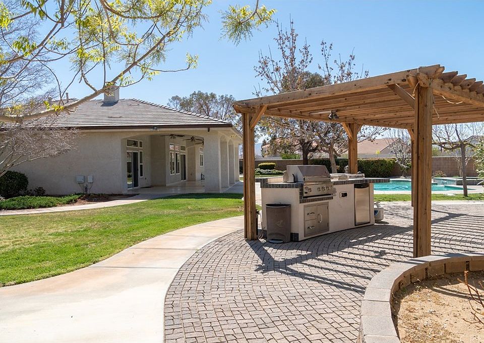 1st image of 12901 Galewood Dr