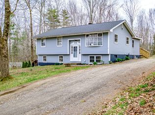 24 Pinewood Dr, Wiscasset, ME 04578
