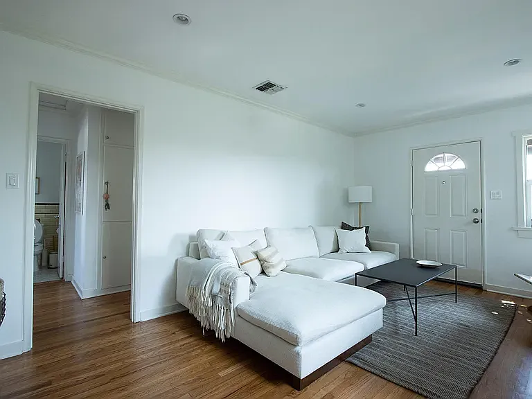 3259 La Clede Ave #3261-1/2 — Photo 7