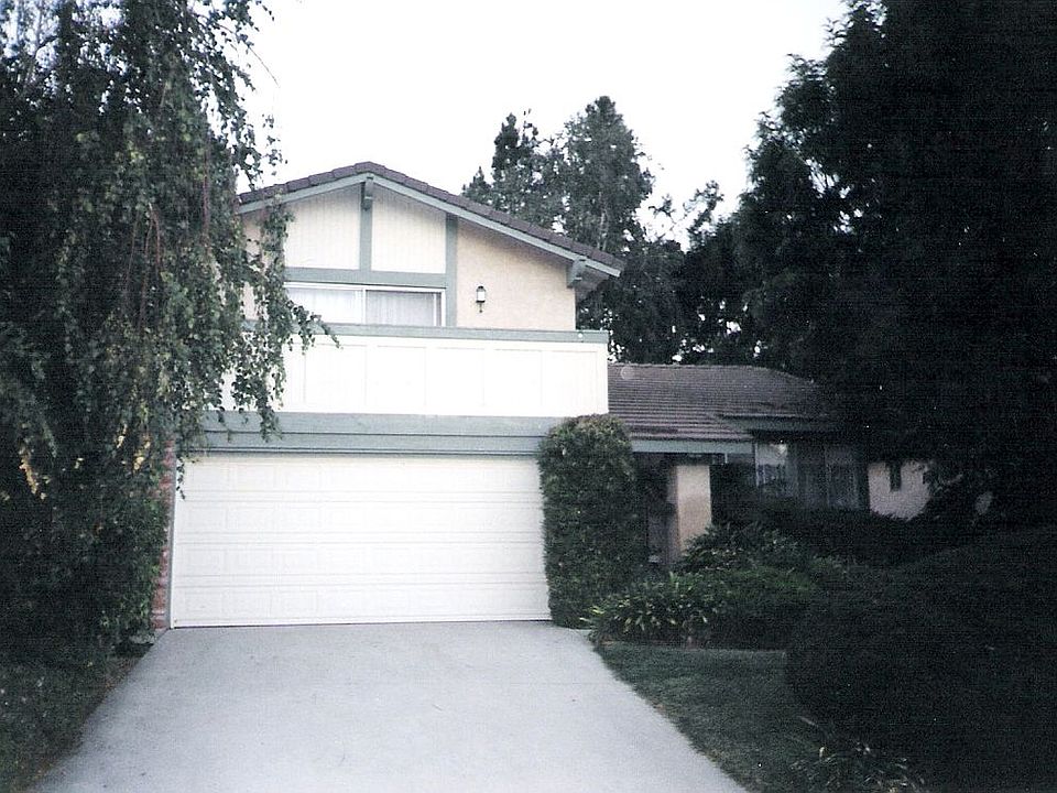 1st image of 3915 Calle Valle Vis
