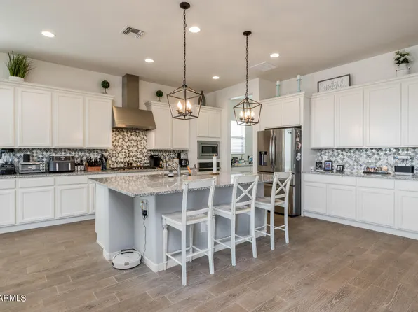 40587 N SPOTTED Lane, San Tan Valley, AZ 85140