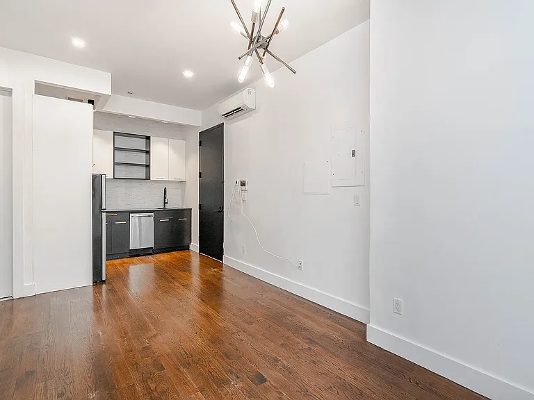 198 Johnson Ave #1AA — Photo 1