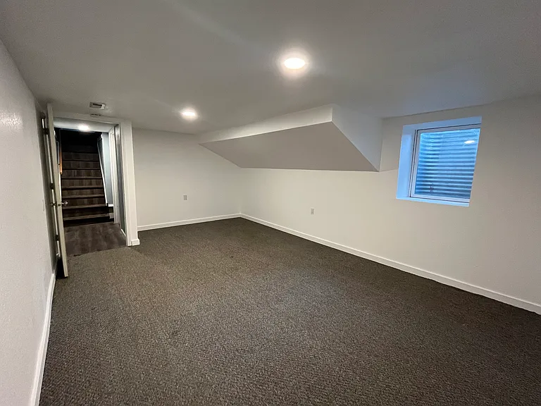 1142 N Minnesota Ave — Photo 24