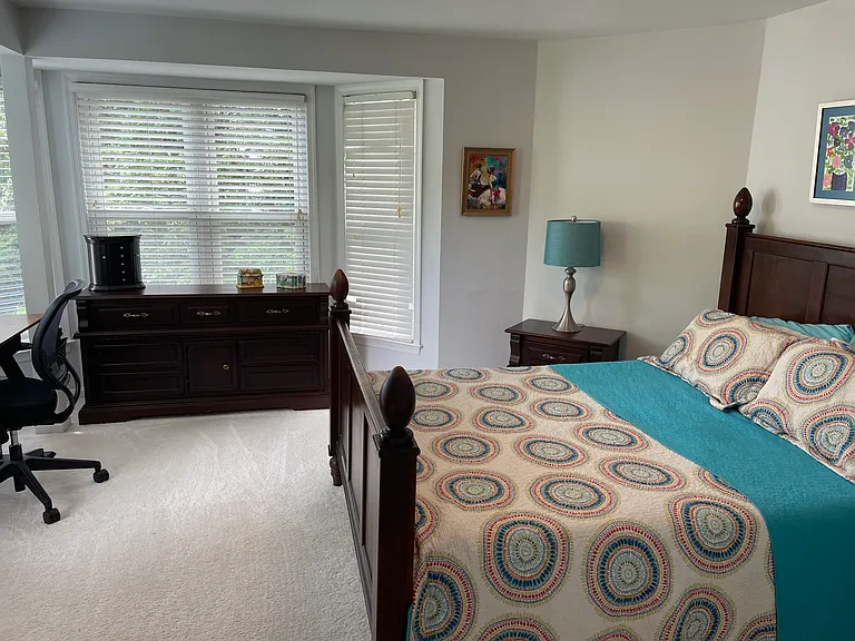 6001 Liverpool Ln — Photo 8