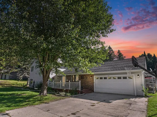 127 Blossom Ave, Cadillac, MI 49601
