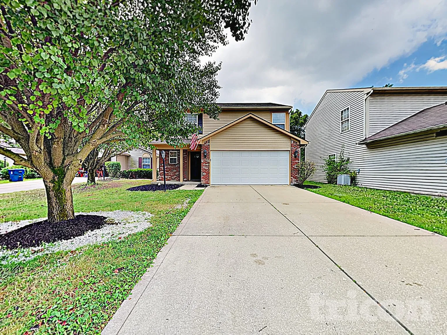 4026 Crabtree Court Indianapolis IN — Photo 2