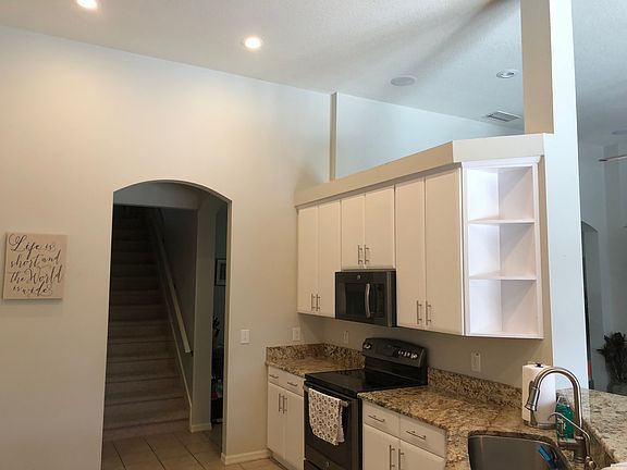 2nd image of 16121 Bridgedale Dr