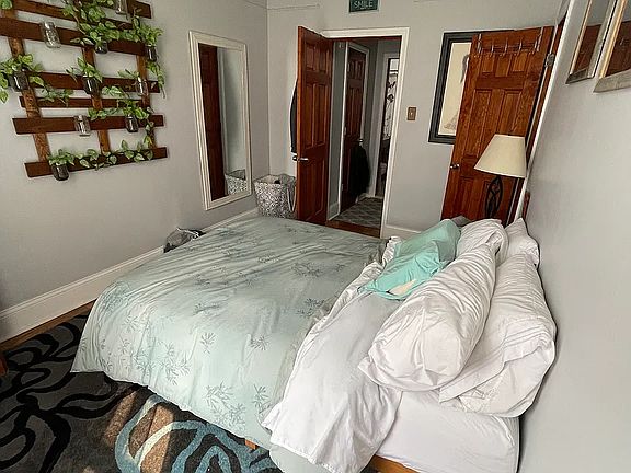 4th image of 27 Broadway Ter APT 1B